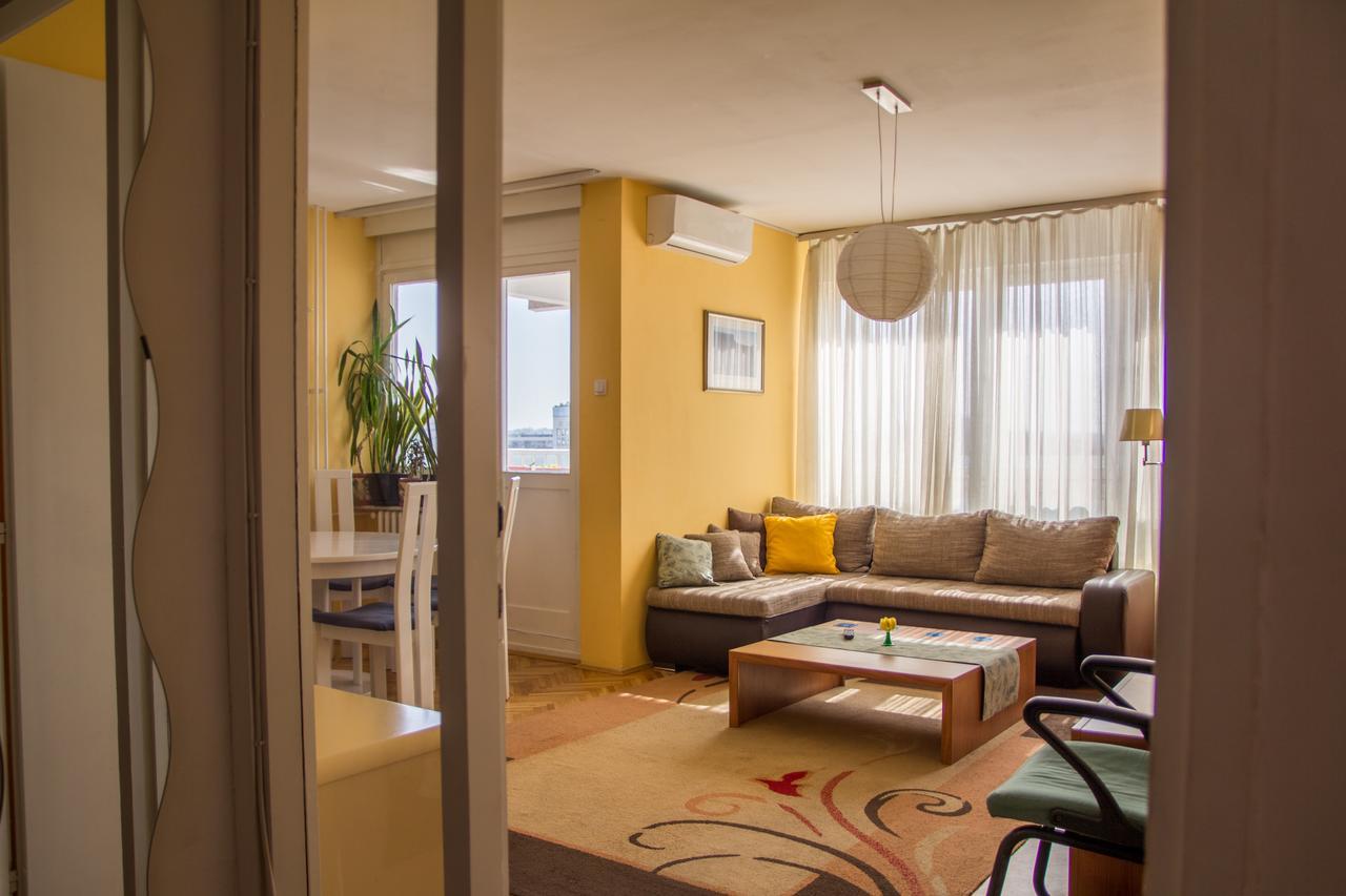 Sunny Apartment Belgrado Exterior foto